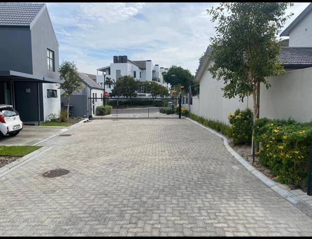 3 BEDROOM TOWNHOUSE FOR SALE IN KUILS RIVER SOUTH